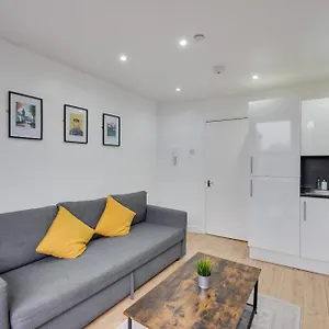  Appartement Relax In A Modern By The Centre & Bute Park